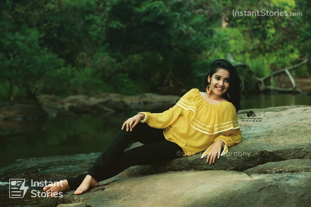 Anikha Surendran (Ajiths Daughter of Viswasam) Latest HD Photoshoot Stills (5858) - Anikha Surendran