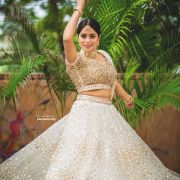 Shamna Kasim (Poorna) Hot HD Photoshoot Photos in White & Pink Dress (1080p)