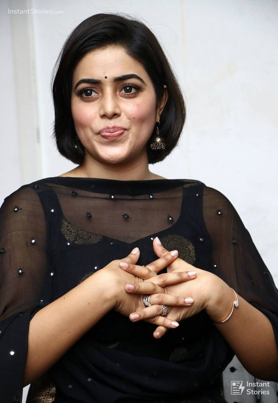Shamna Kasim (Poorna) Hot HD Photos from Blue Whale Tamil Movie Launch (5817) - Shamna Kasim (Poorna)